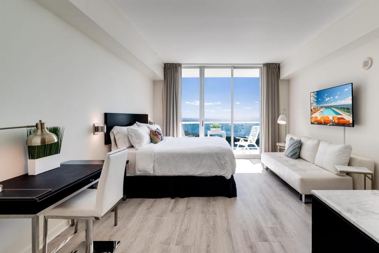 Villa Ocean View Balcony Steps From Restaurants, Peacock Park & Marina Miami Esterno foto