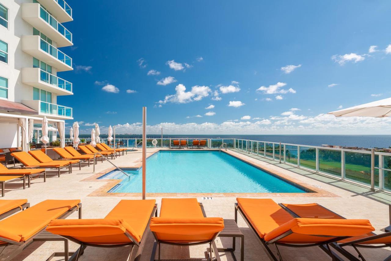 Villa Ocean View Balcony Steps From Restaurants, Peacock Park & Marina Miami Esterno foto